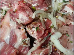 Шашлык маринованный из свинины (Ребрышки)