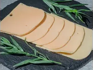 Сыр сулугуни